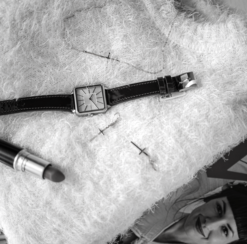 MINET Stříbrný náhrdelník KŘÍŽ ležatý JMAS0062SN45