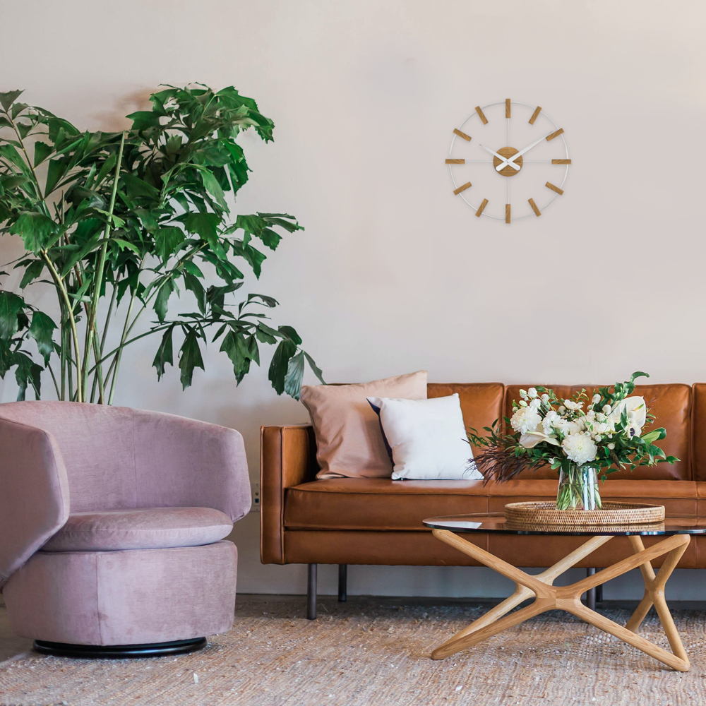 VLAHA Dřevěné stříbrné hodiny STUDIO vyrobené v Čechách ⌀50cm VCT1061