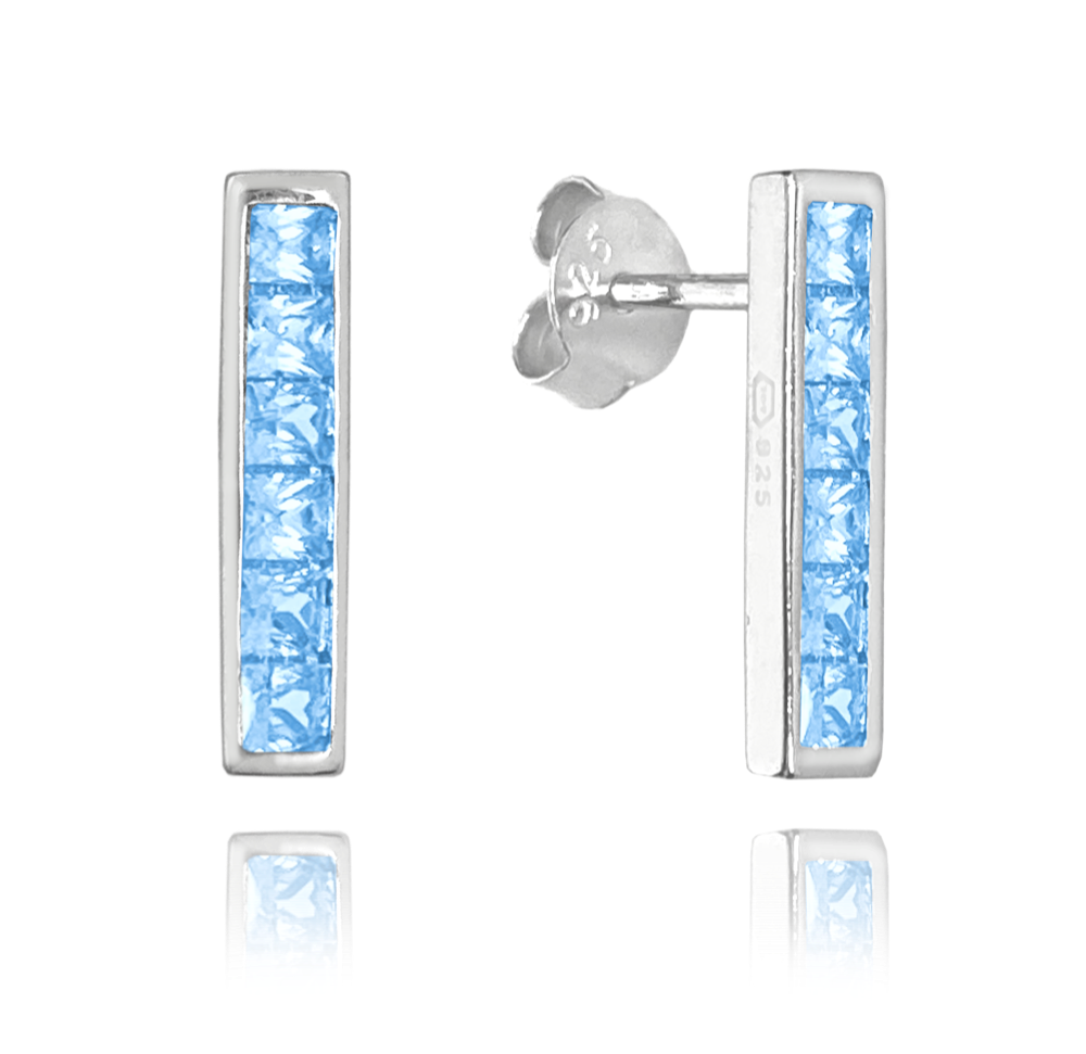 MINET Třpytivé stříbrné náušnice s velkými světle modrými zirkony