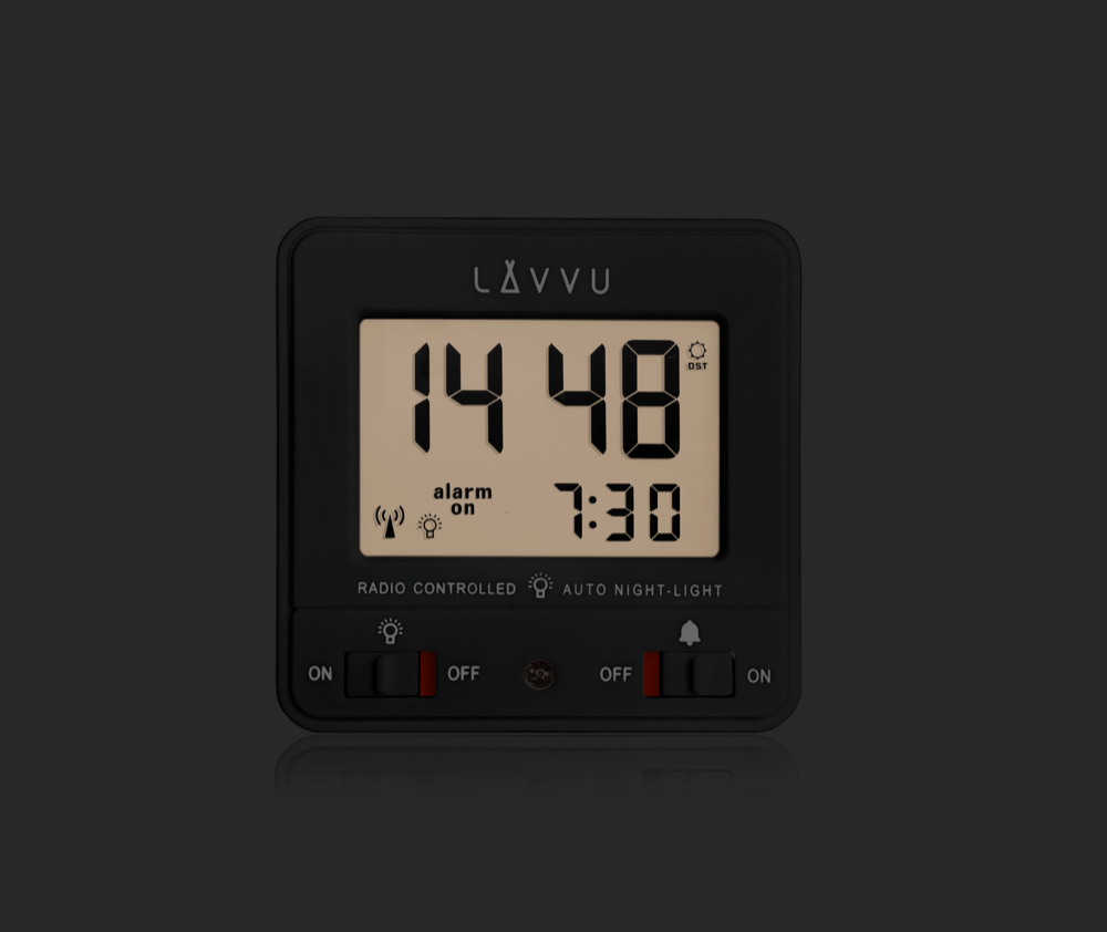 LAVVU Digitální budík řízený rádiovým signálem NORDLYS černý se světelným senzorem LAR0041