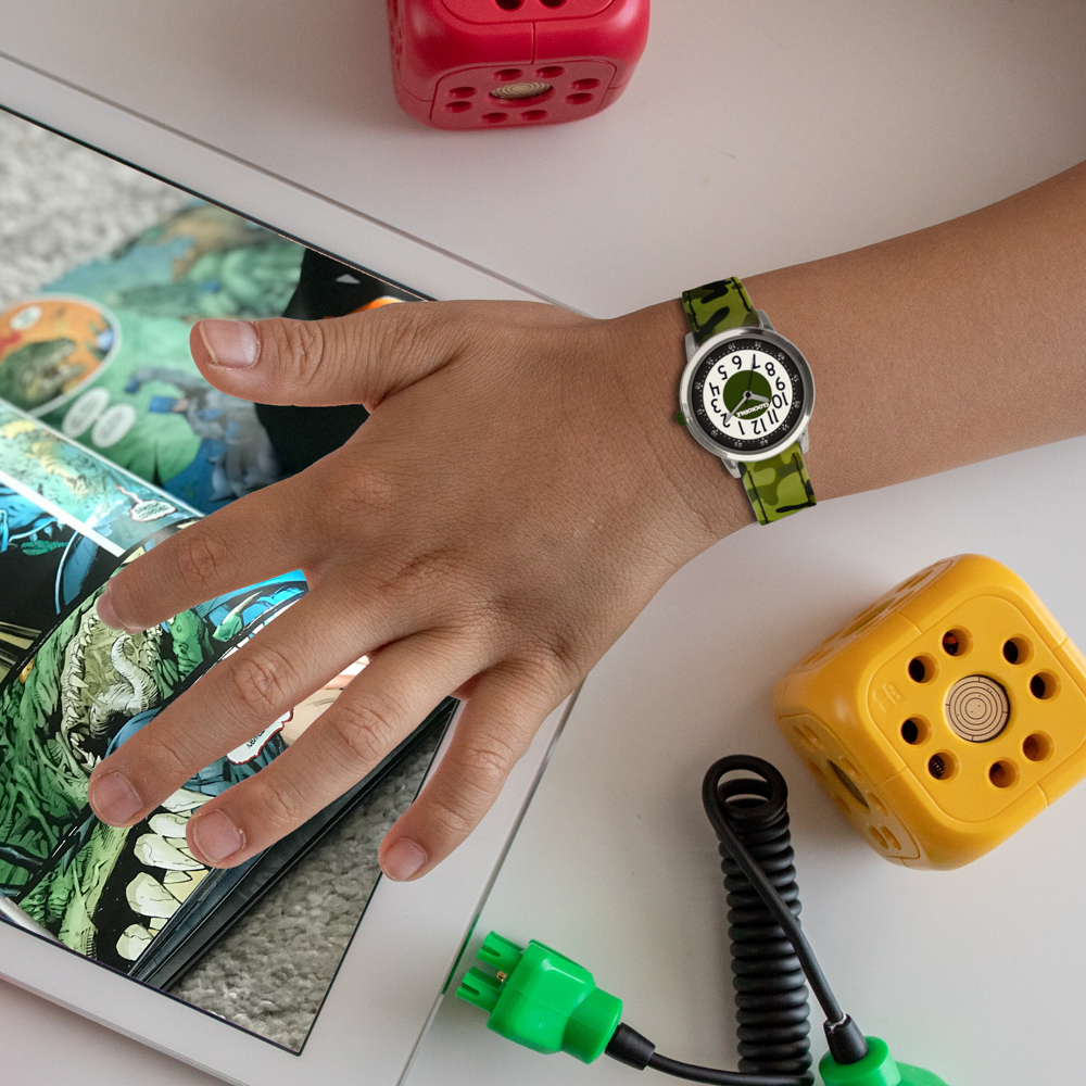 CLOCKODILE Svítící zelené chlapecké dětské hodinky ARMY s maskáčovým vzorem CWB0031