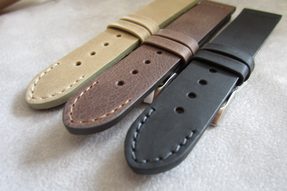 LAVVU Černý prošitý řemínek RETRO z luxusní kůže Top Grain - 22 LSLUB22