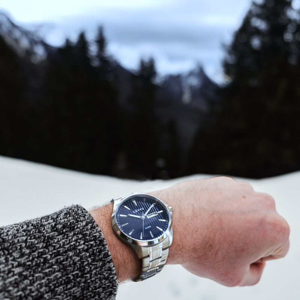 LAVVU Stylové pánské hodinky TRONES Deep Blue 100M