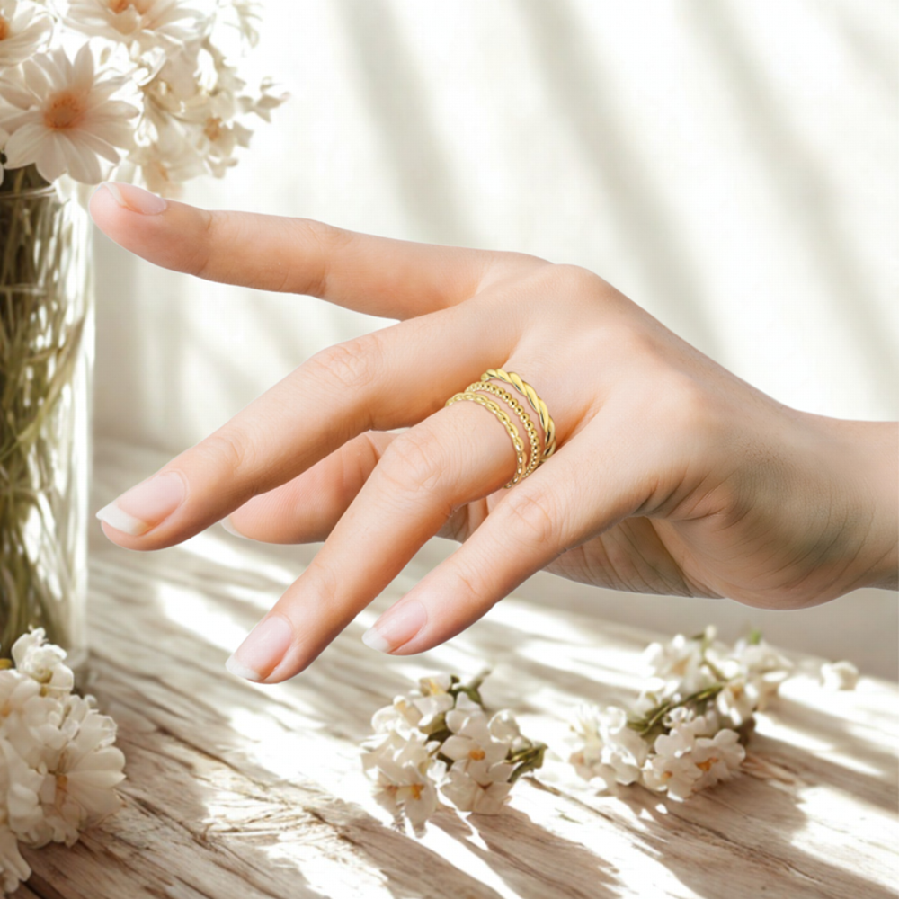 Klenoty Budín Zlatý prsten s kuličkami Au 585/1000 vel. 52 - 0,90g JMG0243WGR12