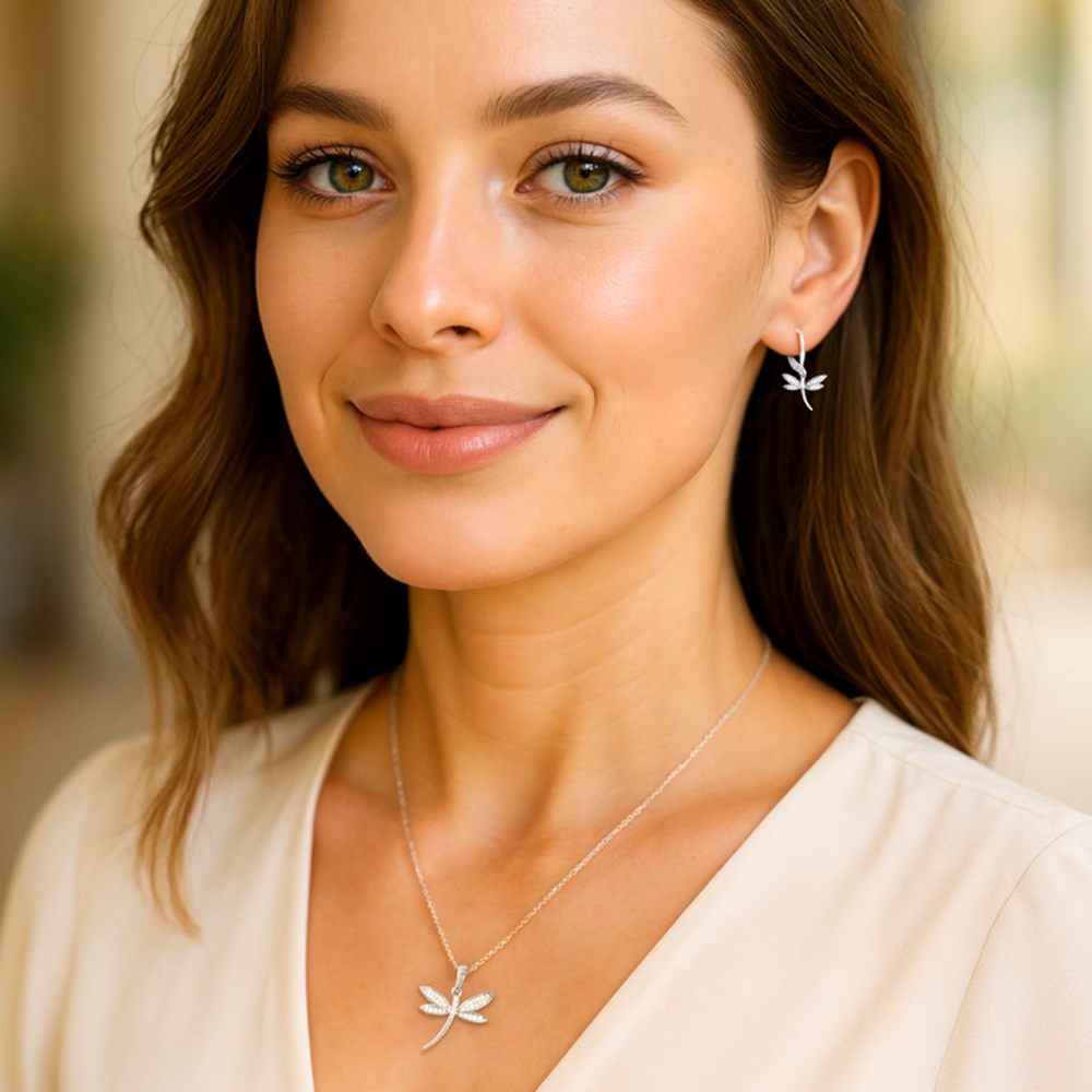 MINET Stříbrný náhrdelník VÁŽKA s bílými zirkony